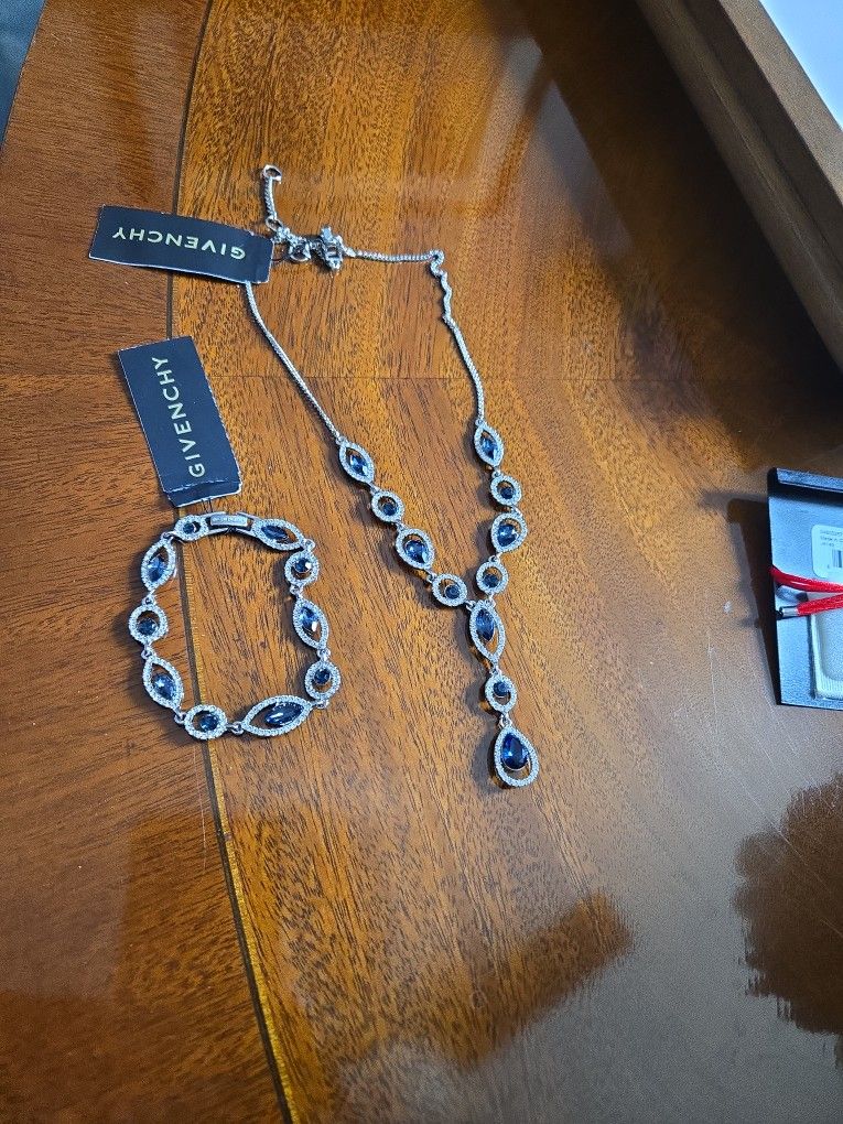 Bracelet And Necklace Set
