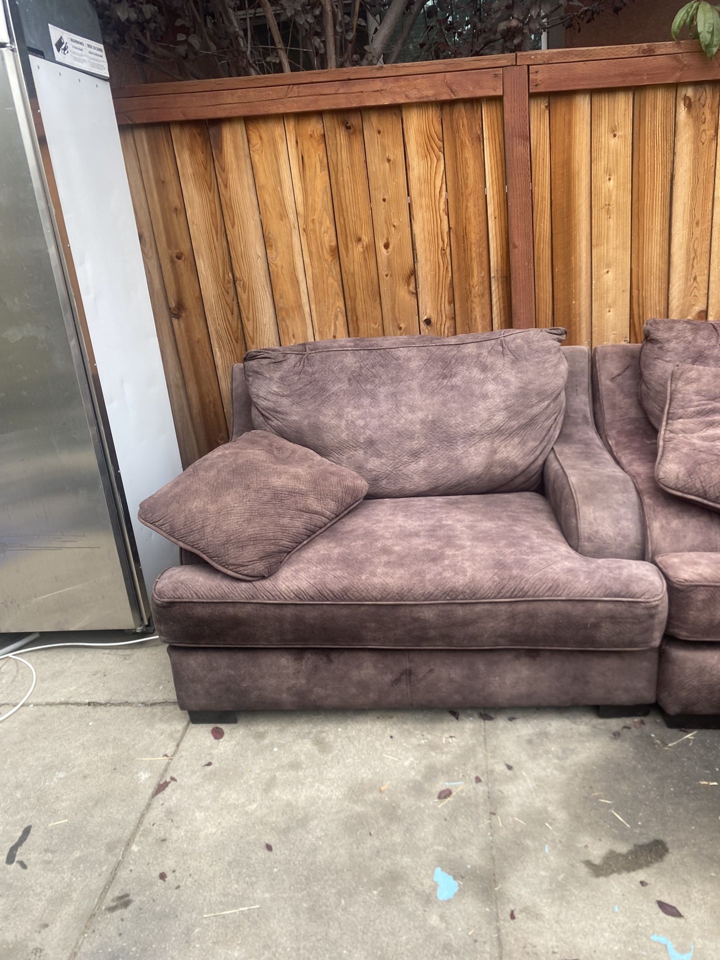 Large comfy chair/sofa chair/loveseat. The chair is in excellent condition. $50