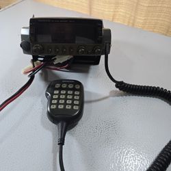 KENWOOD DUAL BAND HAM RADIO