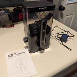 AquaSonic Aqua Flosser Pro