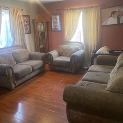 Free Living Room Sofa Set 