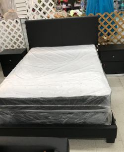 5 PCS BEDROOM SET NEW IN BOX FULL or QUEEN JUEGO DE HABITACIÓN TODO NUEVO EN SU CAJA - BED SET ( BED, MATRESS, BOX SPRING, 2 NIGHT STAND)
