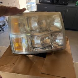 2007-2013 Chevy Headlight Pair