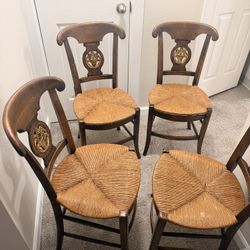 4 Dinner Chairs 
