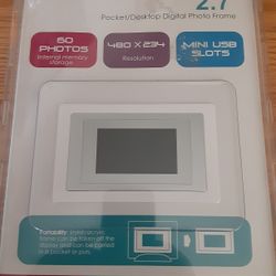 Polaroid Pocket/Desktop Digital Photo Frame  2.7"