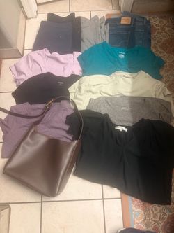 Womens clothing hundle