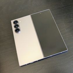 Samsung Galaxy Z Fold 6 – Like New | AT&T | 2 Weeks Used