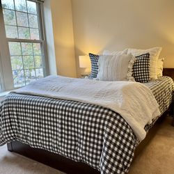 Sleep Number Bedroom Set - $1999. Retail 7000+