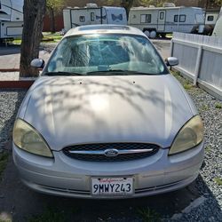 2003 Ford Taurus