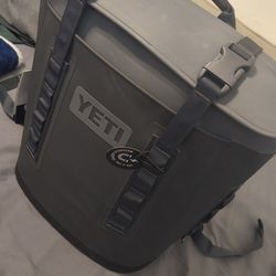 YETI M12 HOPPER BACK PACK COLLER 