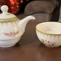 Halcyon Days Nina Campbell Marguerite Pink Tea for One Set  