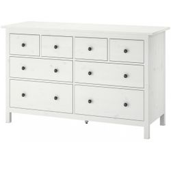 HEMNES 8-drawer dresser.