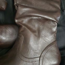 Boots White Mountain size 7