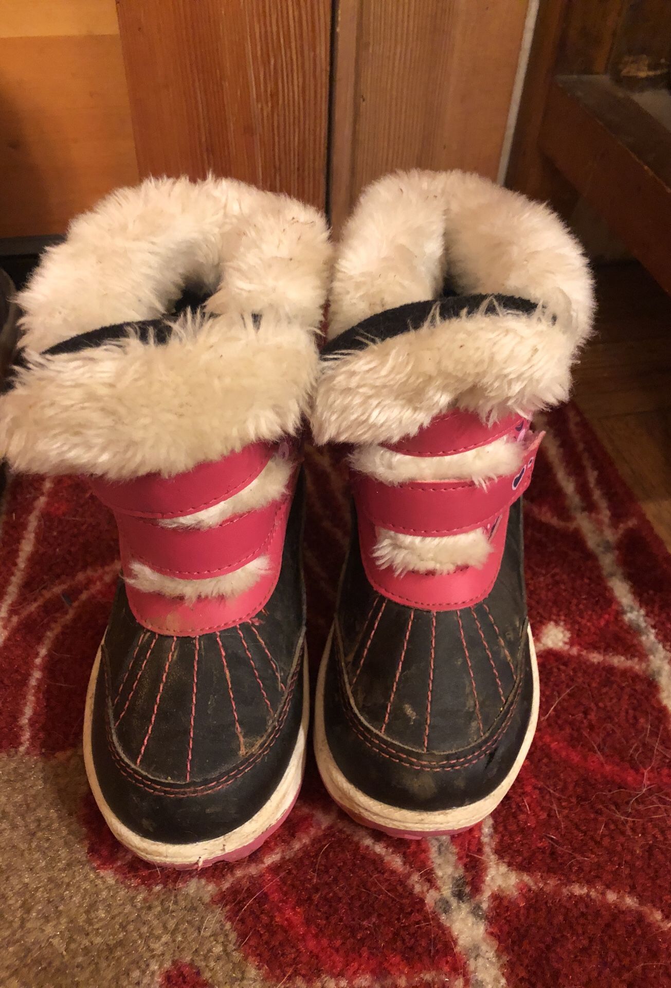 Girls sz 10 snow boots