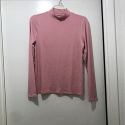 Women’s Soft Pink Turtleneck