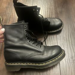 Dr. Martens 