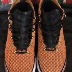 New Nike Tennis  Shoes  Size 10.5