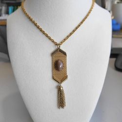 Vintage CELEBRITY Necklace/Choker With Pendant
