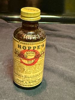 Vintage 1941 Hoppes no 9 nitro powder solvent amber glass bottle