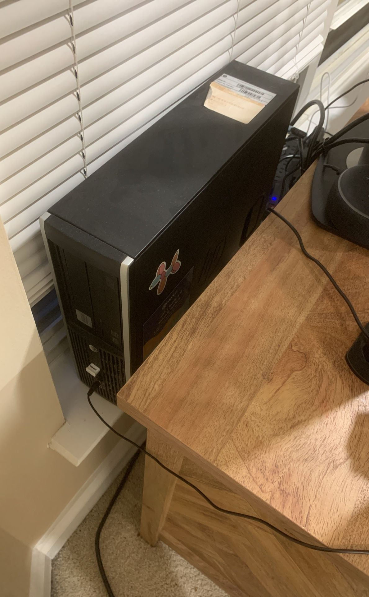 HP Desktop With Screen( Plus Keyboard-mouse Combo)