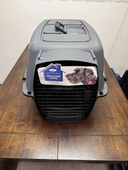New . 26” Dog Kennel Carrier / Big Loading Door / $50