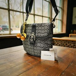 Vintage Coach Soho Shoulder Bag 