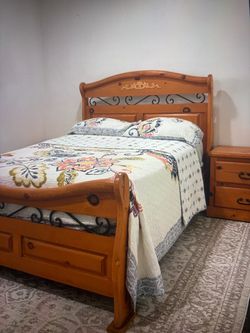 Full size bedroom furniture with night stands