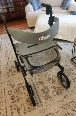 New Drive medical Nitro aluminum F22 Rollator