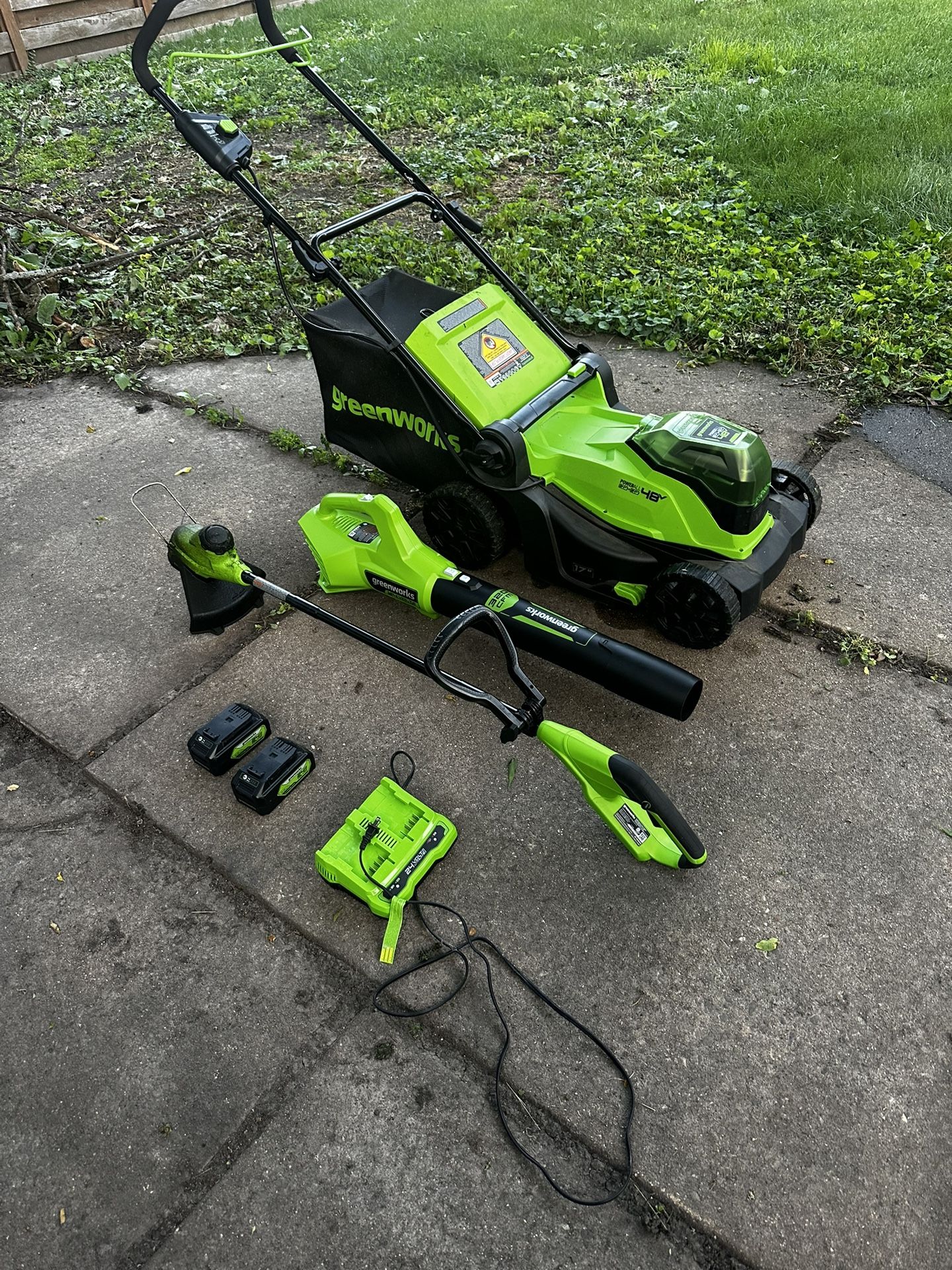 24-volt Cordless Battery String Trimmer and Leaf Blower and Lawn Mower and Combo Kit 4 Ah (Battery Included)