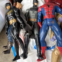 Cada  Uno. A 5  Dolares  