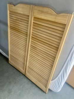 Wooden Saloon Swing Shutters Doors