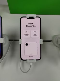 iPhone 16e