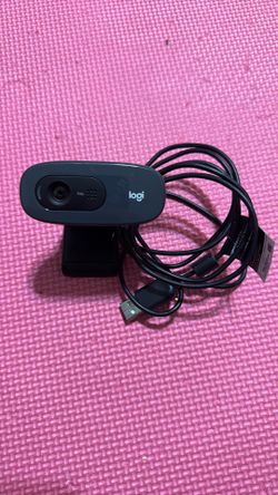 Logitech C270 HD Webcam — 720p — Plug & Play USB 