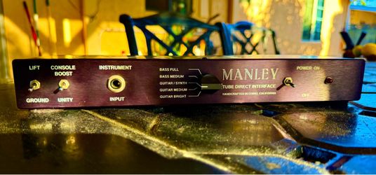 Di box Manley