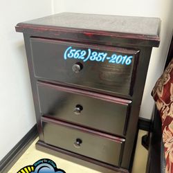 Three Drawer Pinewood Cherry Dresser Nightstand Nuevo 