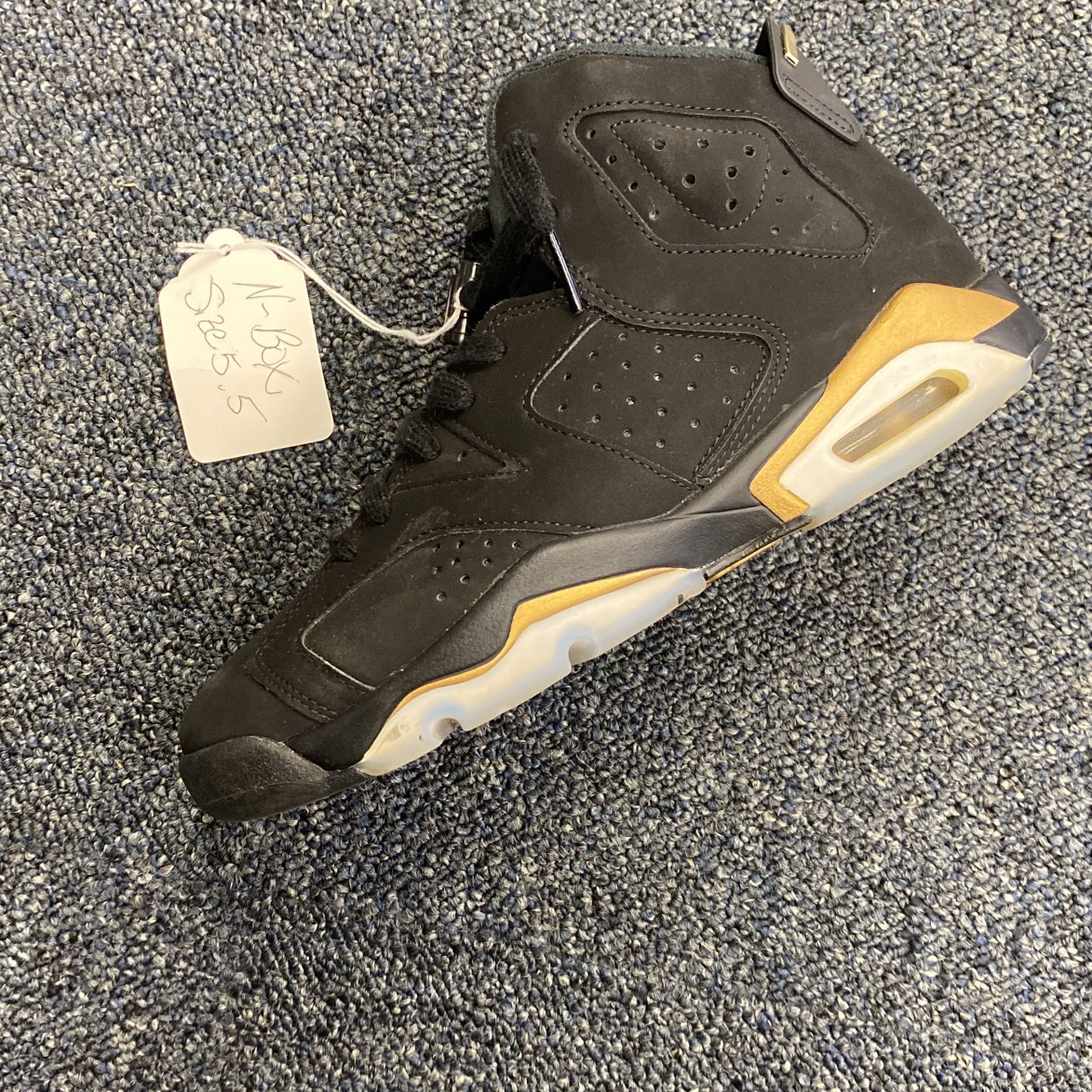 Retro 6 Black/gold
