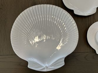 Bordallo Pinheiro White Scalloped Seashell Ceramic Dishware Set
