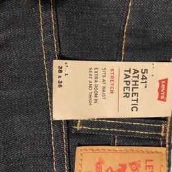 541 Levi’s men jeans 38 x  36