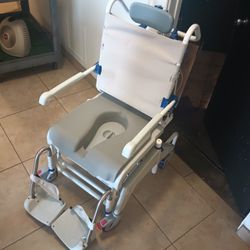 Reclinable Medical Rolling Chair 