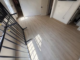 *Planks LVP SPC LAMINATE FLOORING