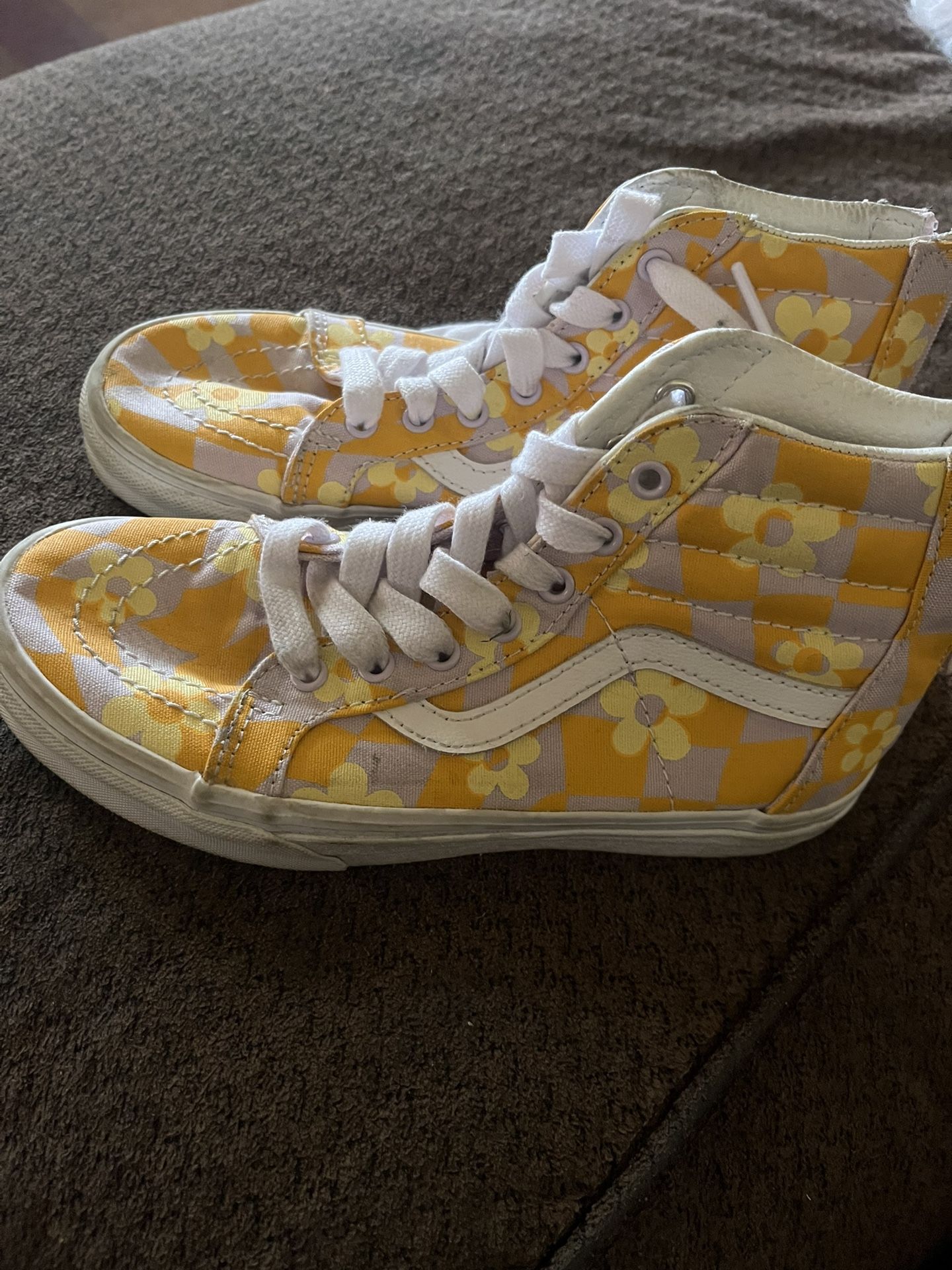 Vans Yellow And White Daisy