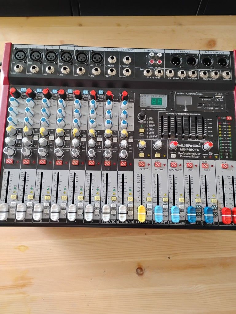 Powered Mixer