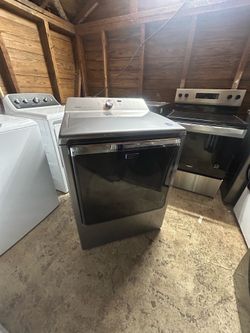 8.8 cu. ft. Extra-Large Capacity Dryer with Advanced Moisture
