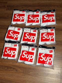 Supreme x Hanes Crew Socks 4-Pack White
