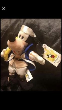 Disney Goofy Bean Plush July 4th 2001 Goofy is dressed in Patriotic Revolutionist War Clothing- 8 " Tall- Walt Disney World exclusive- Rare