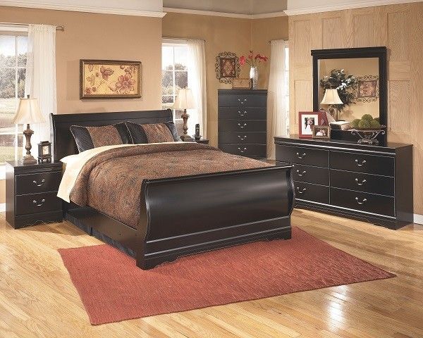 Black-7Pc Dresser Mirror Chest Queen Sleigh Bed Nightstand