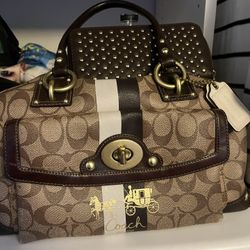Handbags namebrand coach, Tory Burch, and Michael Kors