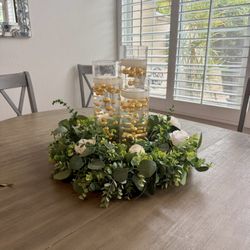 Wedding decor - Wreath Centerpieces And Cylinder Vases 