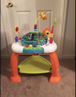 Jumper/ exersaucer