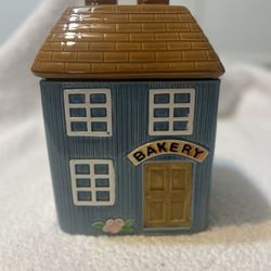 International Heartland House Bakery Cookie Jar. Made In Japan